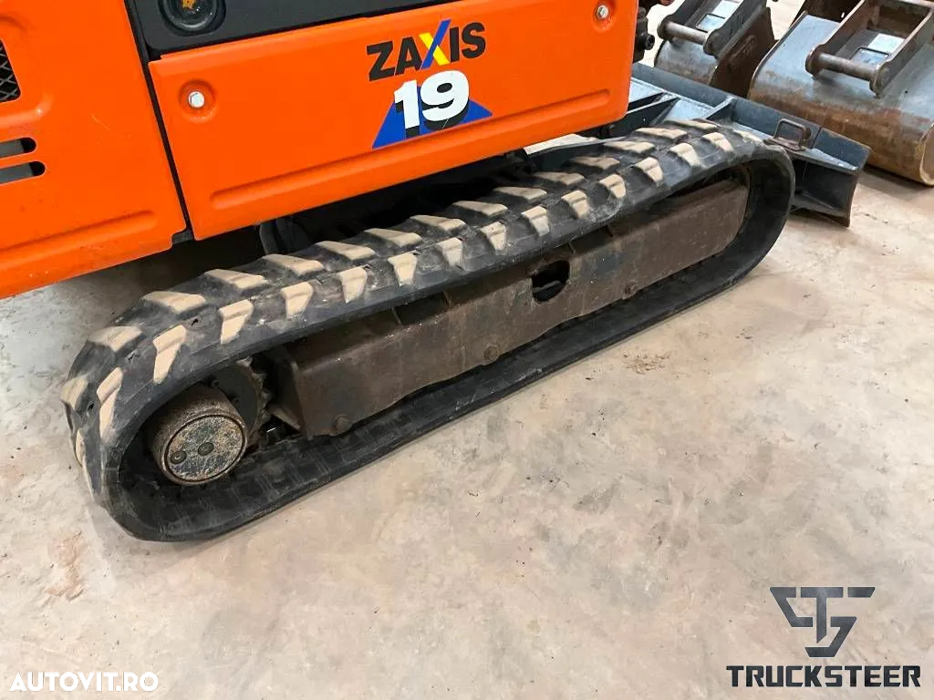 Hitachi ZX 19-6 - 10