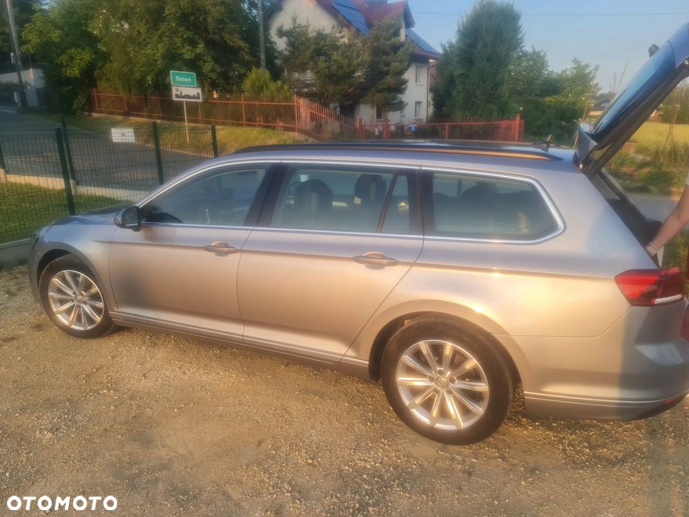 Volkswagen Passat 2.0 TDI SCR DSG Business - 2