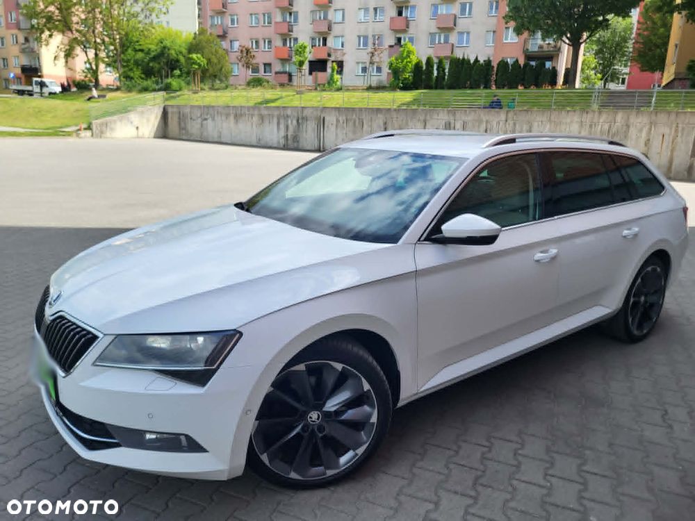Skoda Superb 2.0 TDI DSG Premium Edition - 18