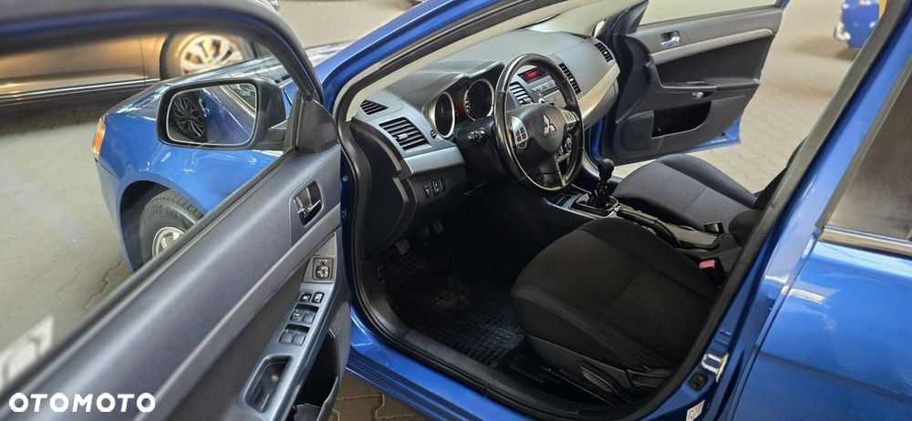Mitsubishi Lancer - 11