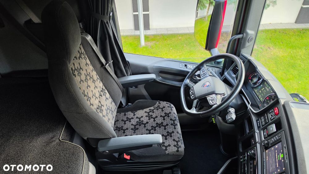 Scania //S500///2023///JEDYNE 302TYŚ KM ///RETARDER///FULL LED///KLIMATYZACJA POSTOJOWA/// WYŚWIETLACZ OBCIĄŻENIA///STAN BARDZO DOBRY. - 36