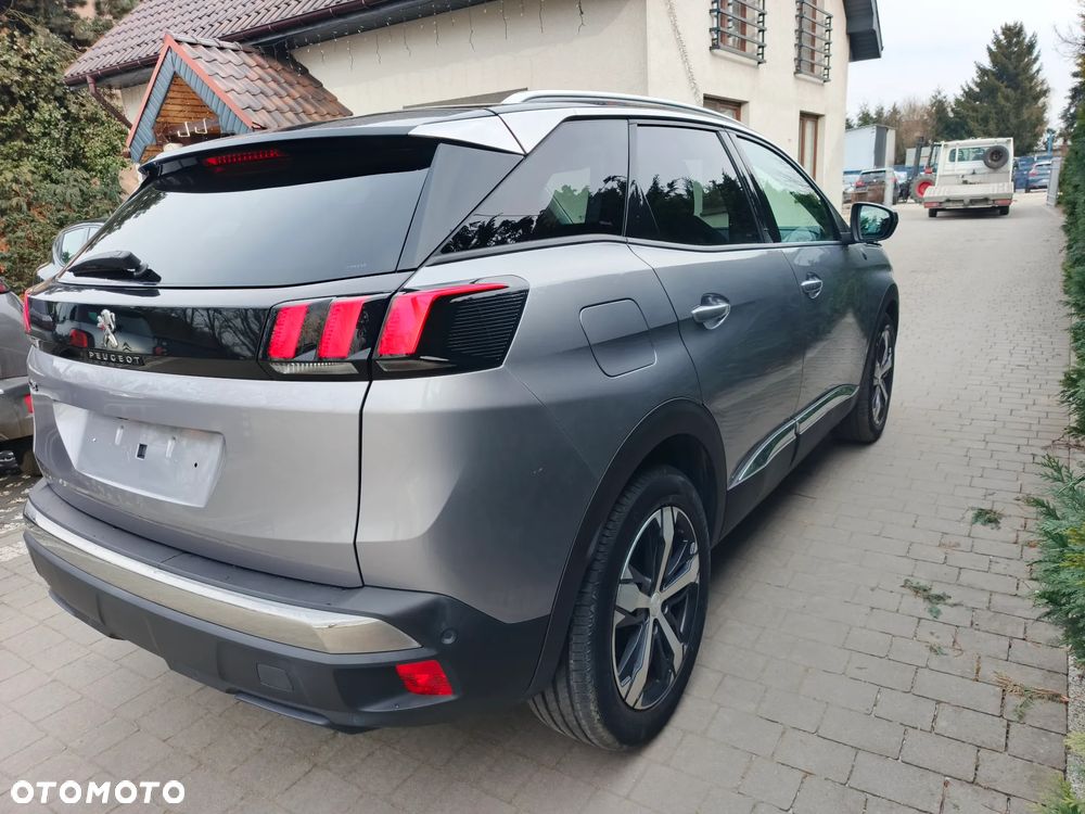 Peugeot 3008 - 18