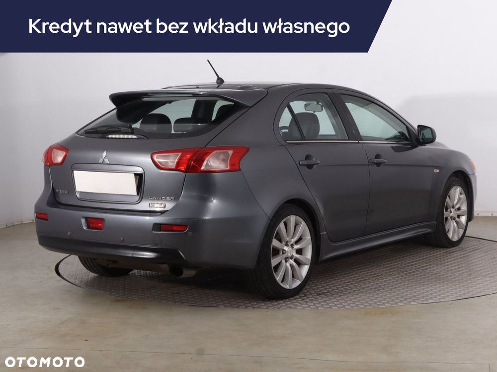 Mitsubishi Lancer - 7