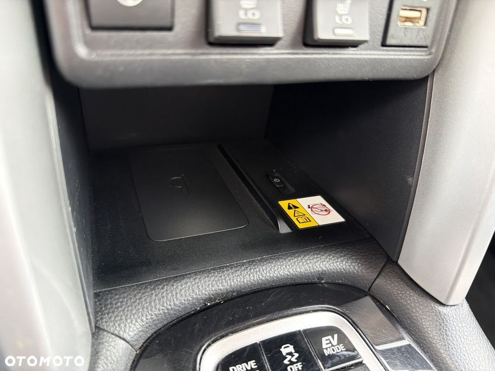 Toyota Corolla Cross 2.0 Hybrid Premiere Edition AWD - 15