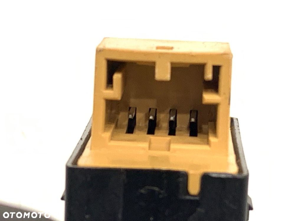 PRZEŁĄCZNIK ZAMKA - 80.00 PLN - AUDI A5 Sportback (F5A, F5F) 2016 - 2022 2.0 TDI quattro 140 kW - 3