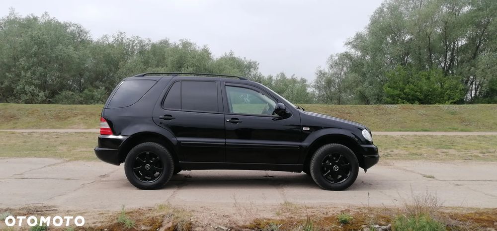 Mercedes-Benz ML - 22