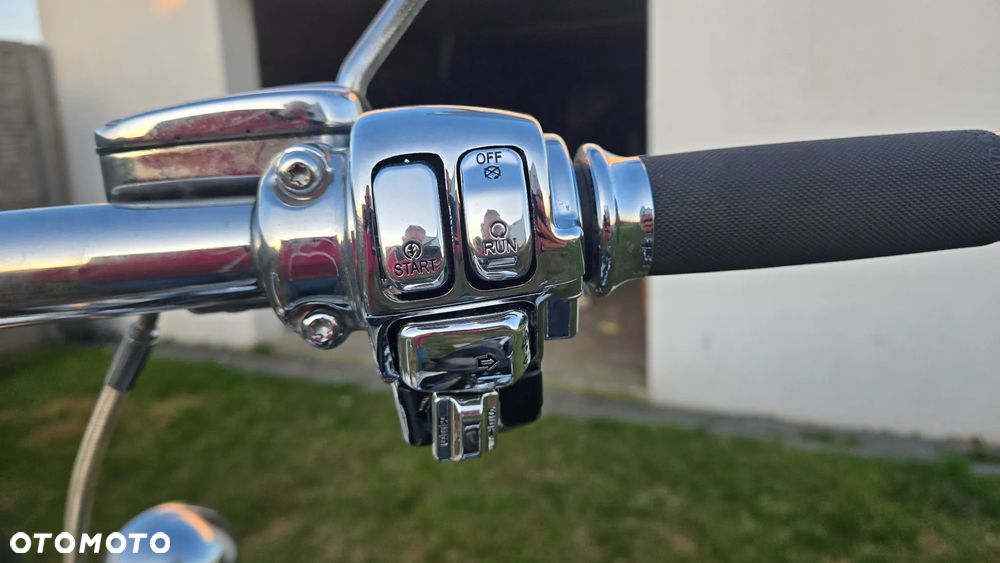 Harley-Davidson Touring Road King - 11