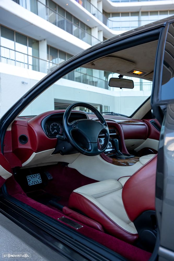 Aston Martin DB7 Vantage Coupé - 12