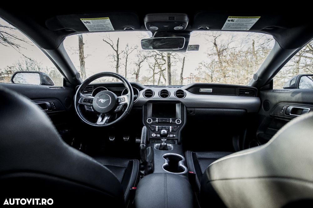 Ford Mustang 2.3 EcoBoost - 8