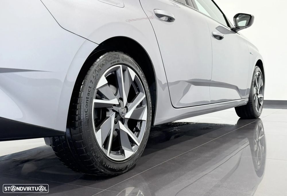 Peugeot 308 SW 1.6 Hybrid Allure e-EAT8 - 58
