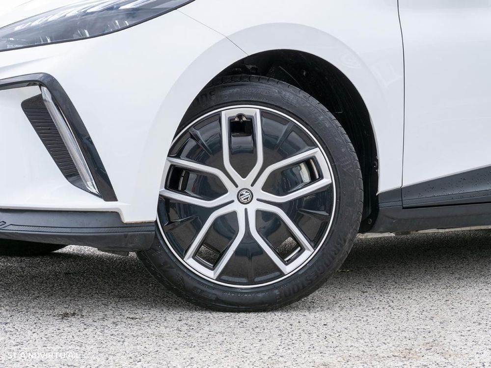 MG MG4 77 kWh Extended Range Luxury - 4