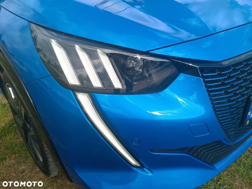 Peugeot 208 - 14