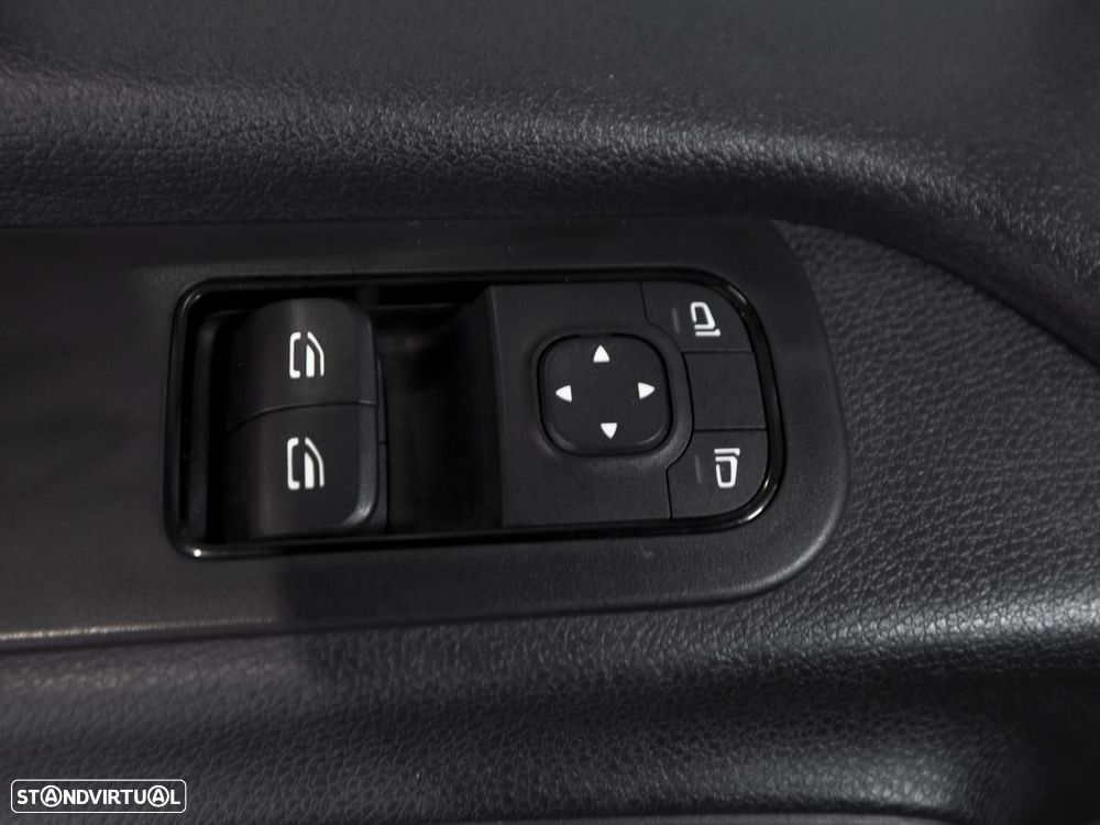 Mercedes-Benz E-SPRINTER - 15