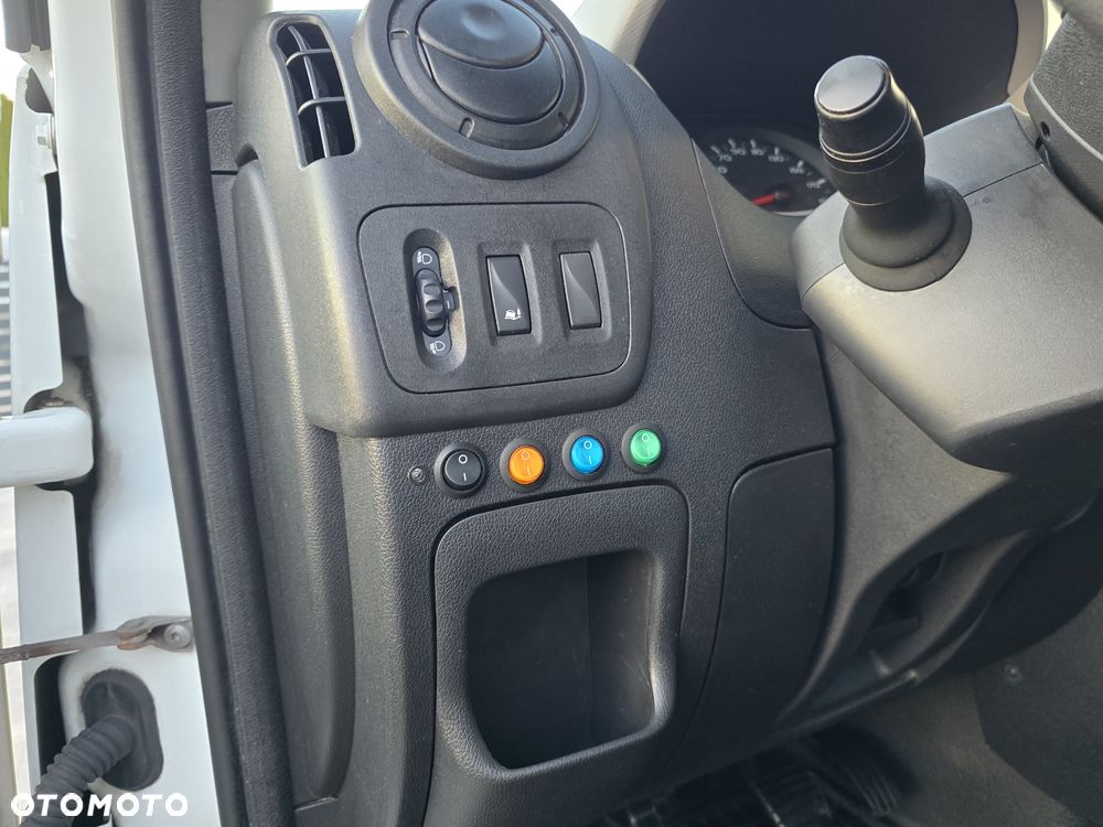 Renault Master - 15