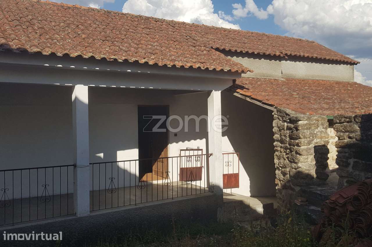 Moradia Boticas, Sapiões