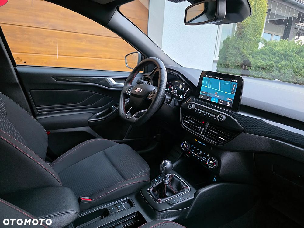 Ford Focus 1.5 EcoBoost STart-Stopp-System ST-LINE - 17