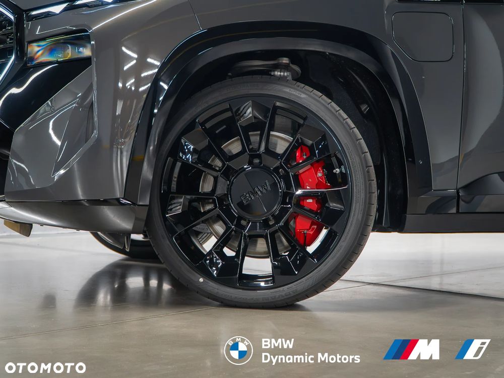 BMW XM - 11