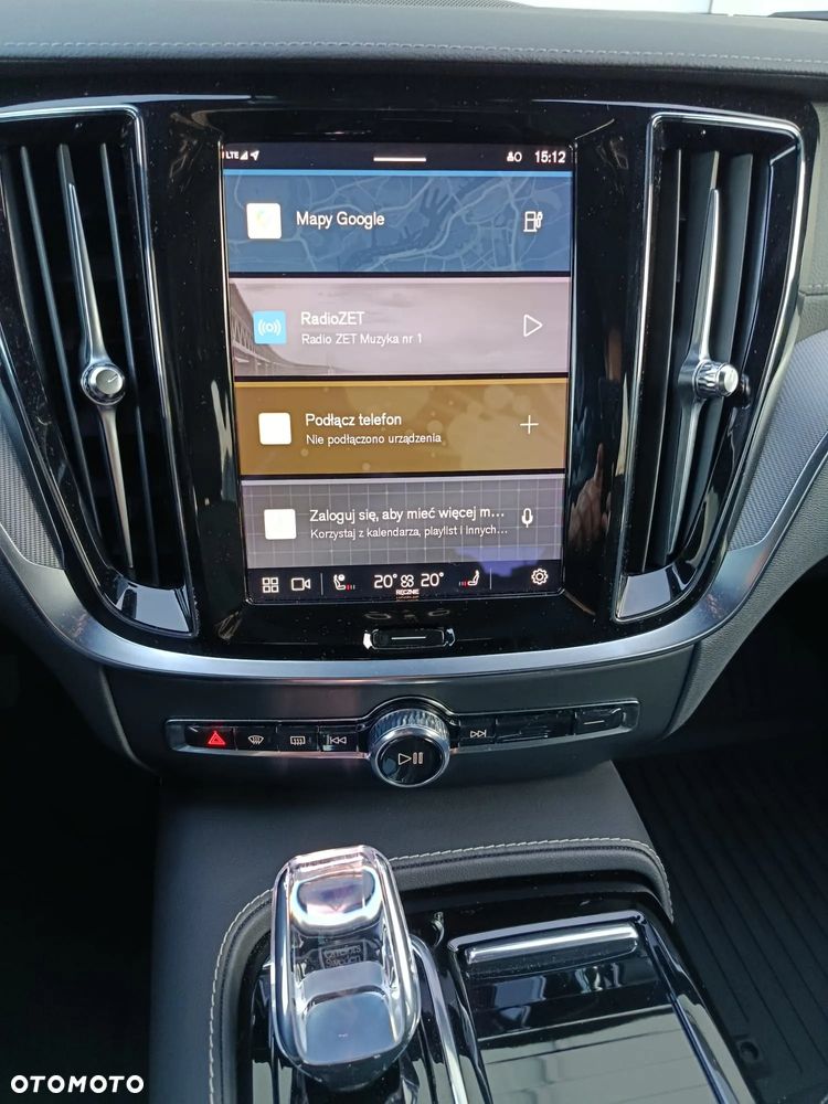 Volvo V60 T8 AWD Plug-In Hybrid Ultimate Dark - 20