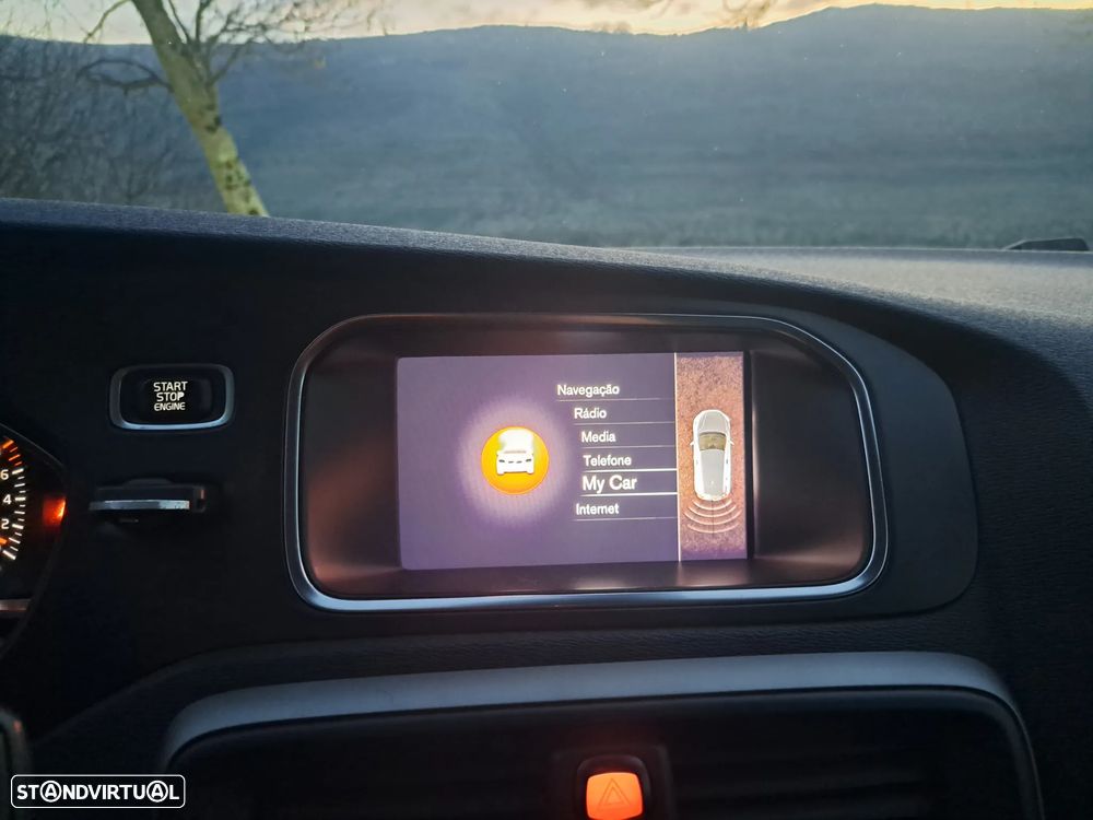 Volvo V40 1.5 T3 Sport Edition Geartronic - 23