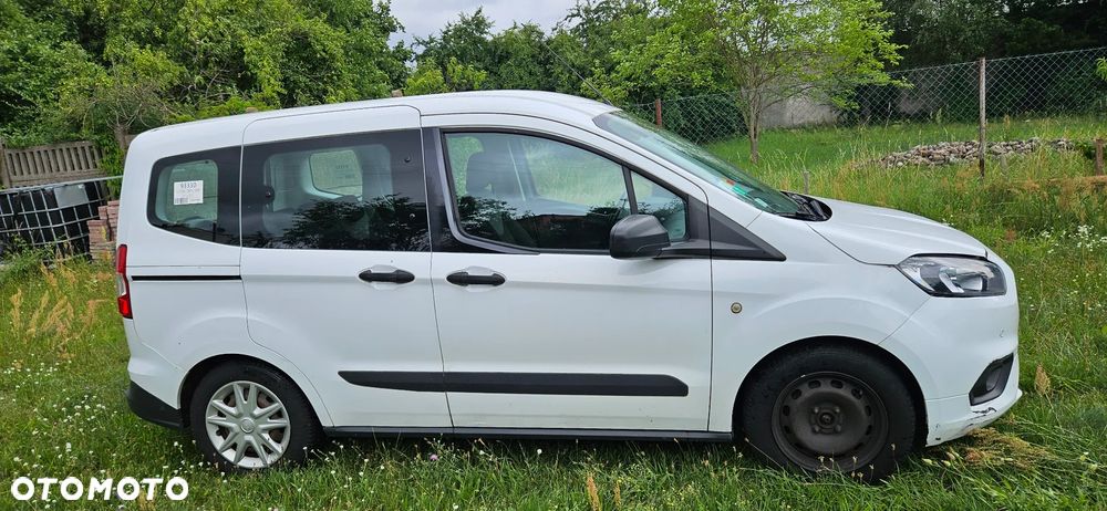 Ford Courier - 8