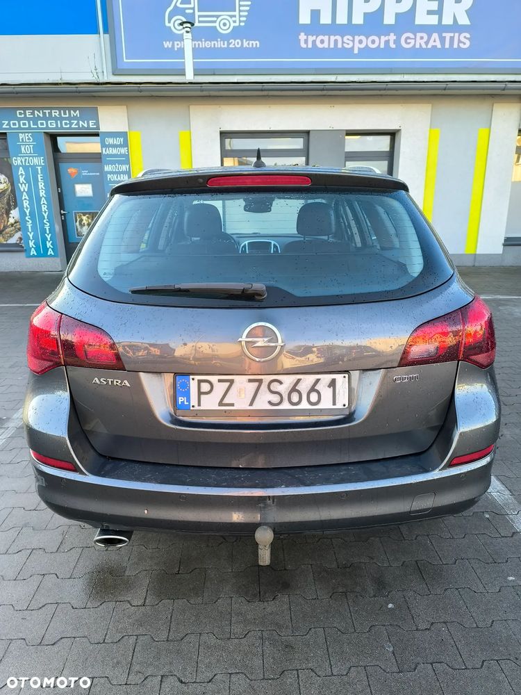 Opel Astra 2.0 CDTI DPF SportsTourer Edition - 4