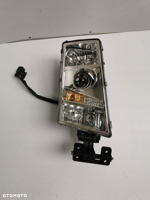 LAMPA VOLVO FH12 fh13 ORYGINAŁ PRAWA. - 1