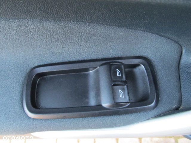 Ford Fiesta 1.25 Celebration - 15