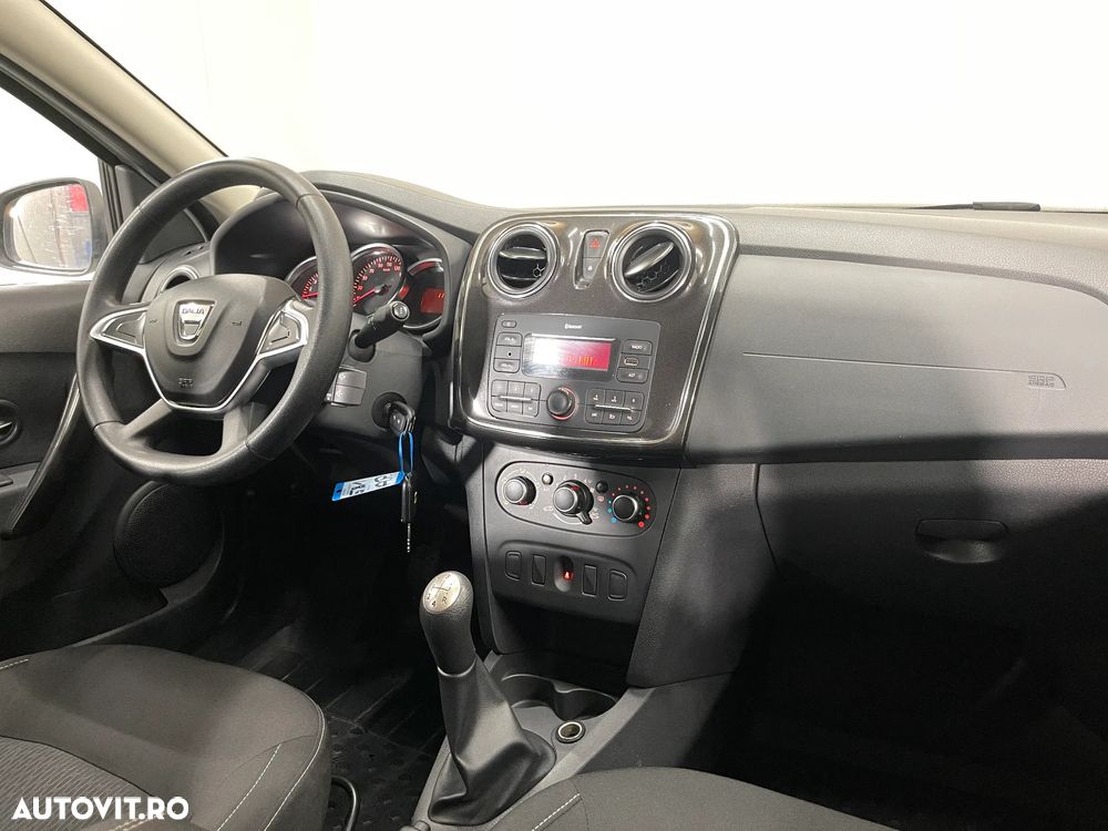 Dacia Logan 0.9 TCe Laureate - 9