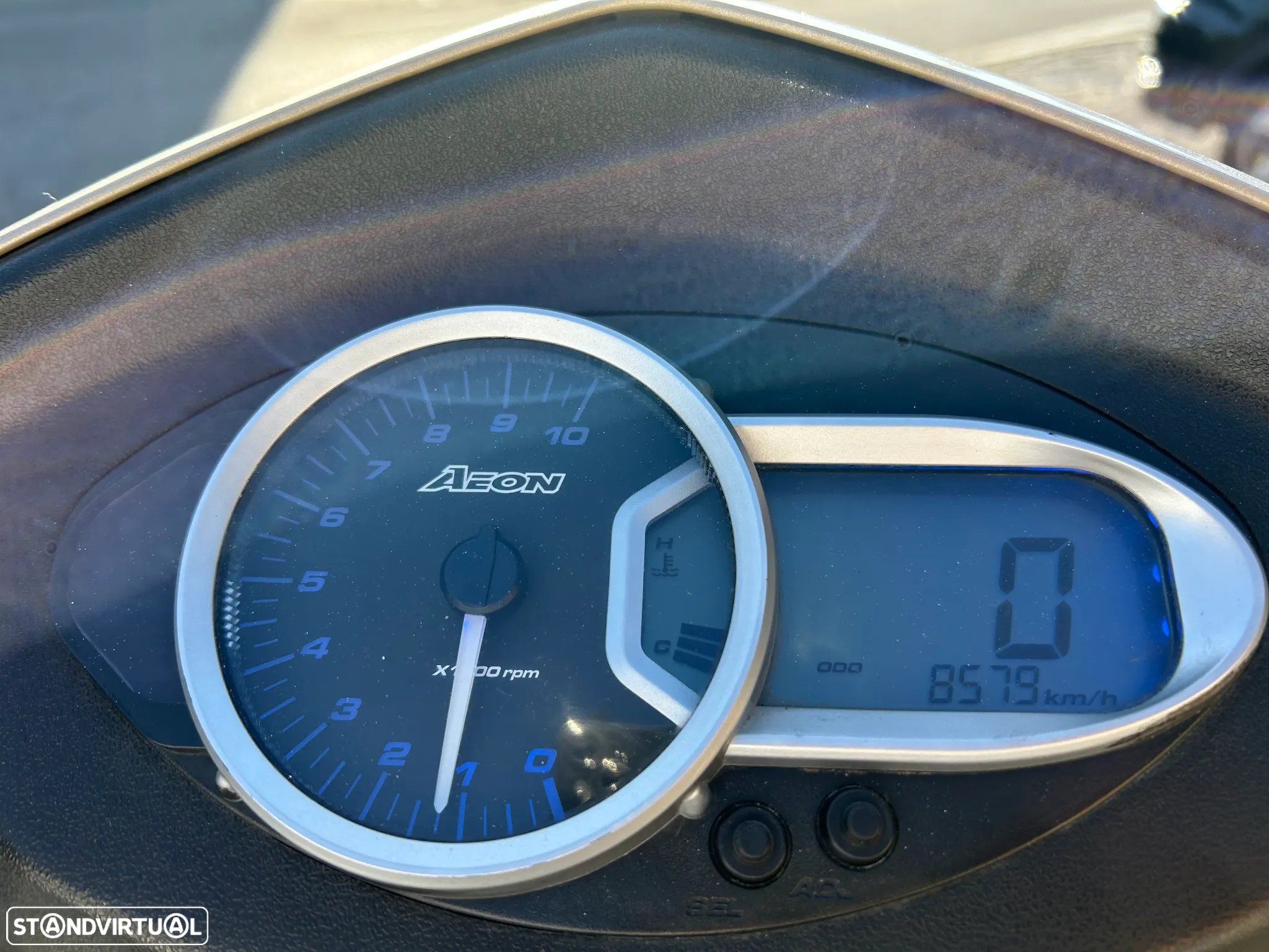 Aeon Urban 350i - 8