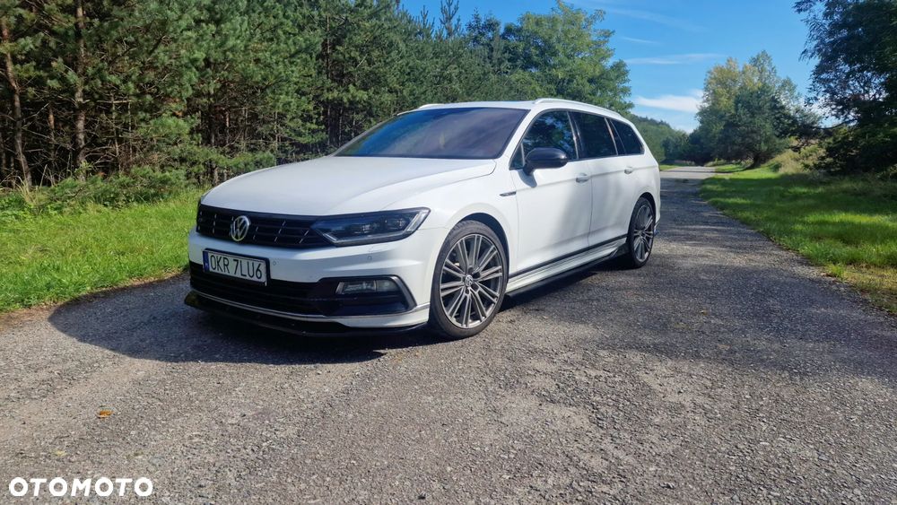 Volkswagen Passat - 1