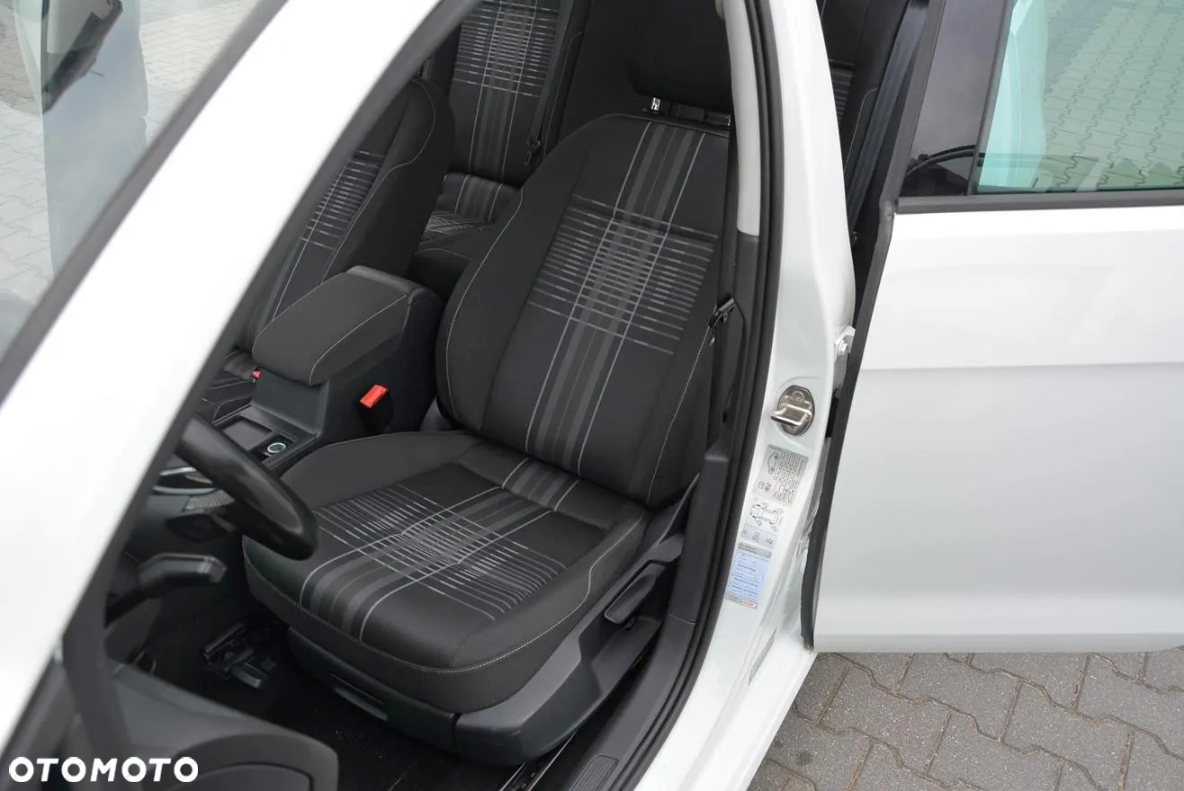 Volkswagen Golf 1.6 BlueTDI DSG Trendline - 28