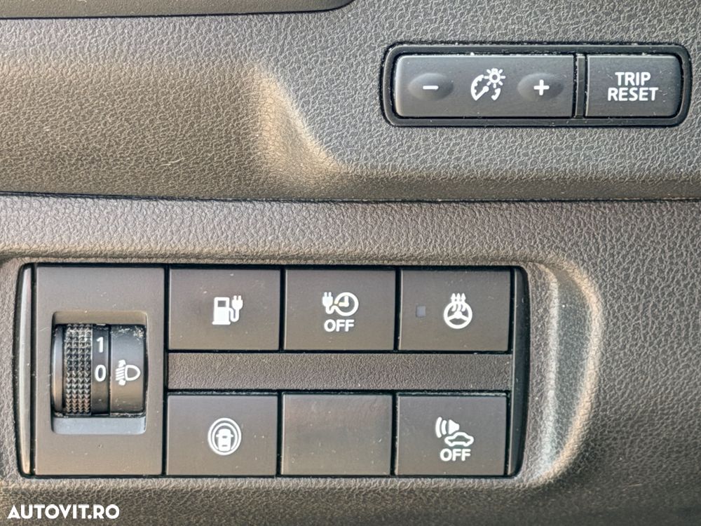 Nissan LEAF 62 kWh e+ N-Connecta - 11