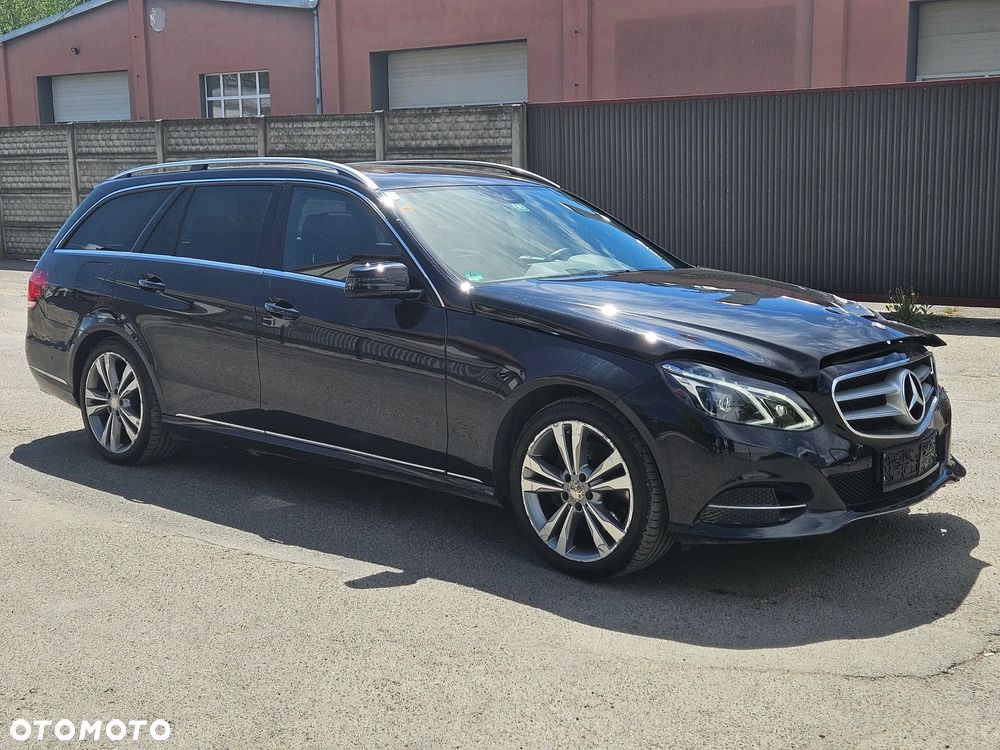 Mercedes-Benz Klasa E 220 BlueTEC 4Matic 7G-TRONIC - 1