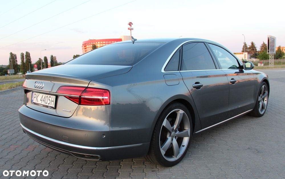 Audi A8 4.2 TDI DPF (clean diesel) quattro tiptronic - 3
