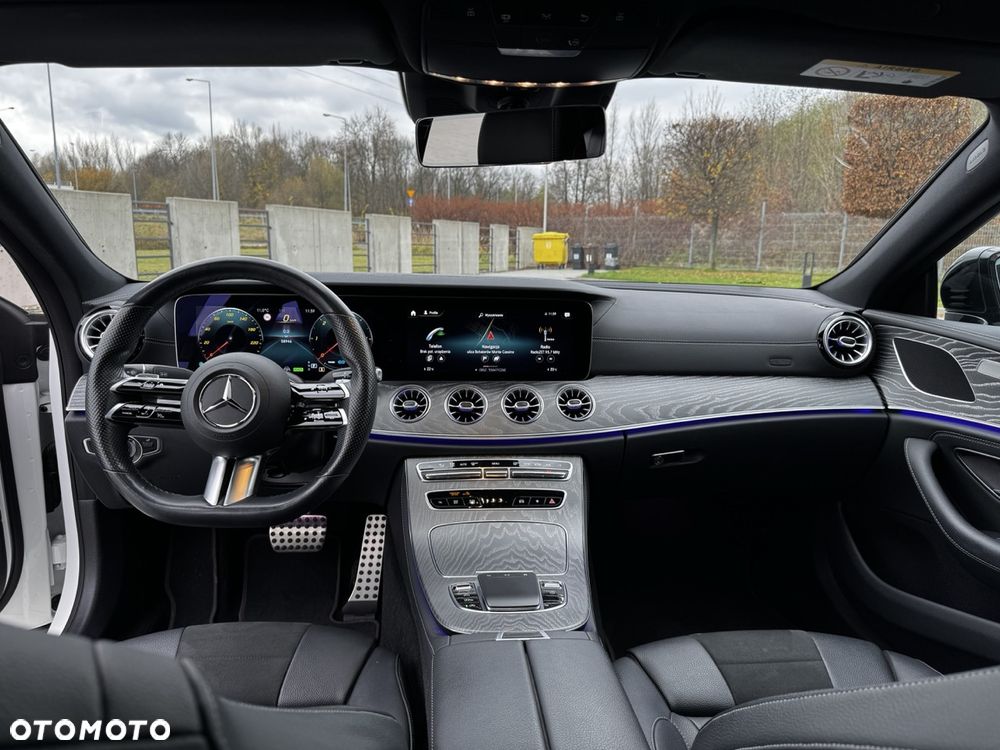 Mercedes-Benz CLS 300 d 4Matic 9G-TRONIC AMG Line - 4