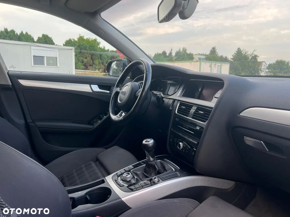 Audi A4 - 4