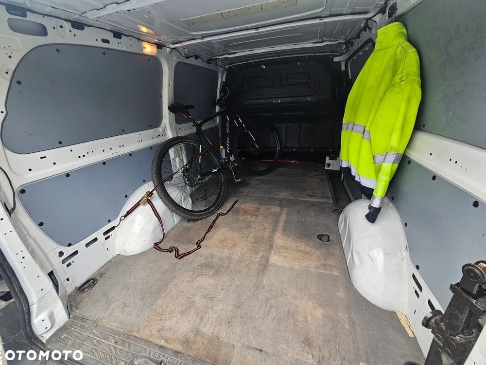 Mercedes-Benz Vito - 8