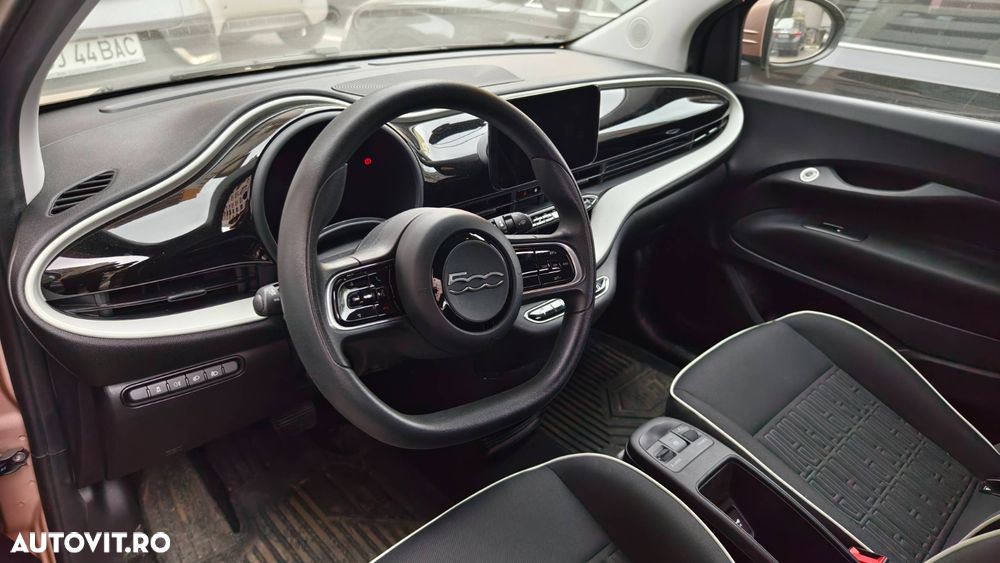 Fiat 500E Action - 10