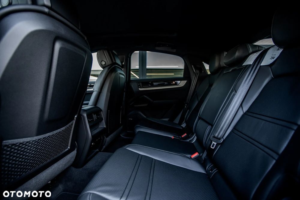Porsche Cayenne E-Hybrid PHEV - 25