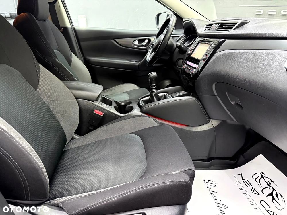 Nissan Qashqai 1.5 dCi N-CONNECTA - 27