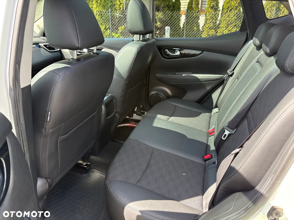 Nissan Qashqai 1.6 DIG-T Tekna+ - 13