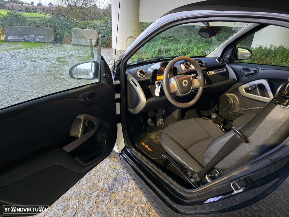 Smart ForTwo Coupé 1.0 mhd Pure 61 - 19