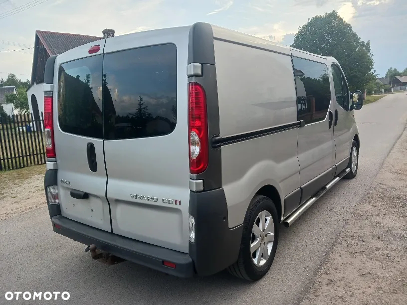 Opel Vivaro - 8