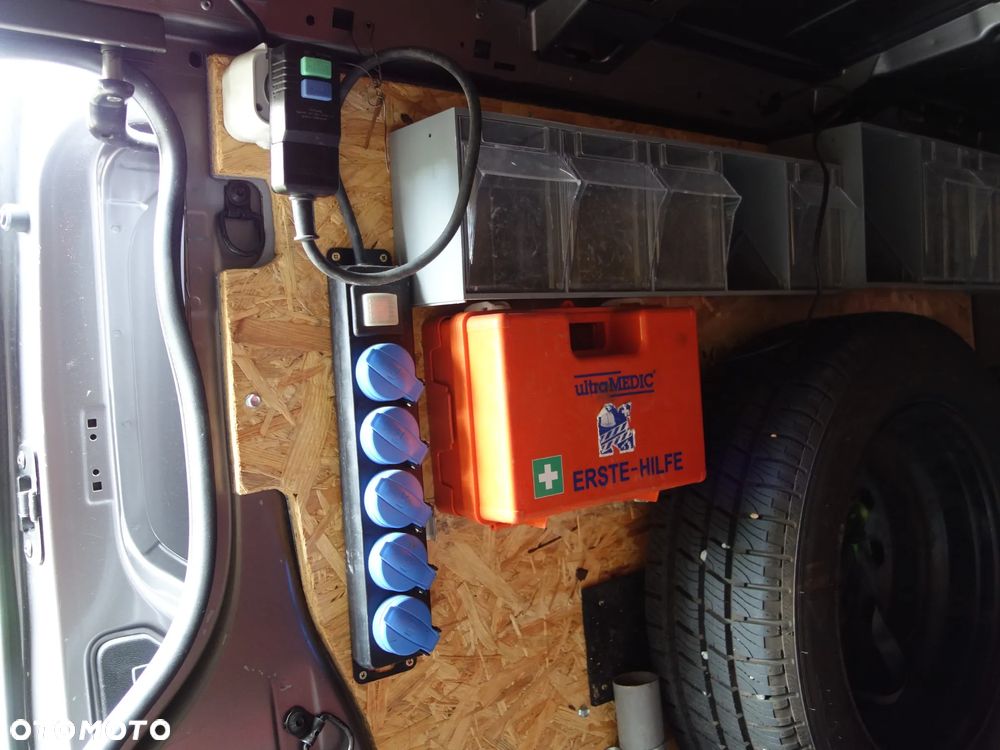 Renault TRAFIC - 12