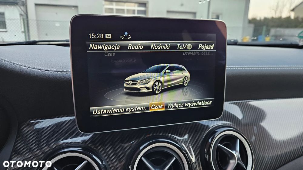 Mercedes-Benz CLA 220 4Matic 7G-DCT AMG Line - 16