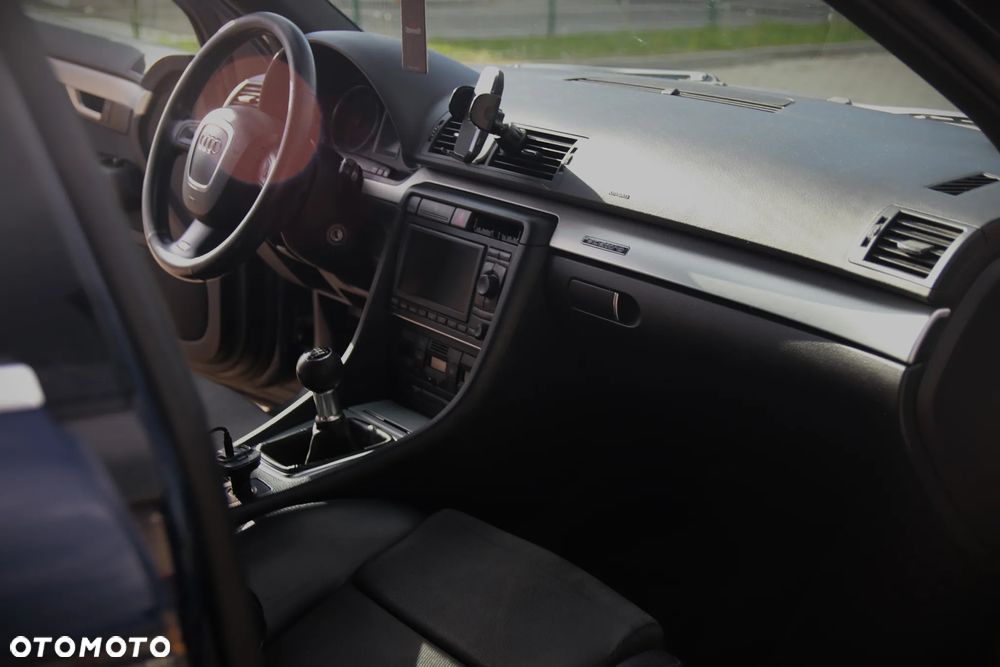 Audi A4 Avant - 12