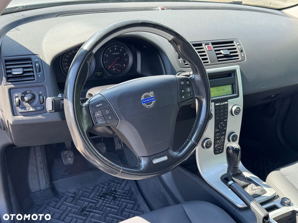 Volvo C30 1.8 Momentum - 10