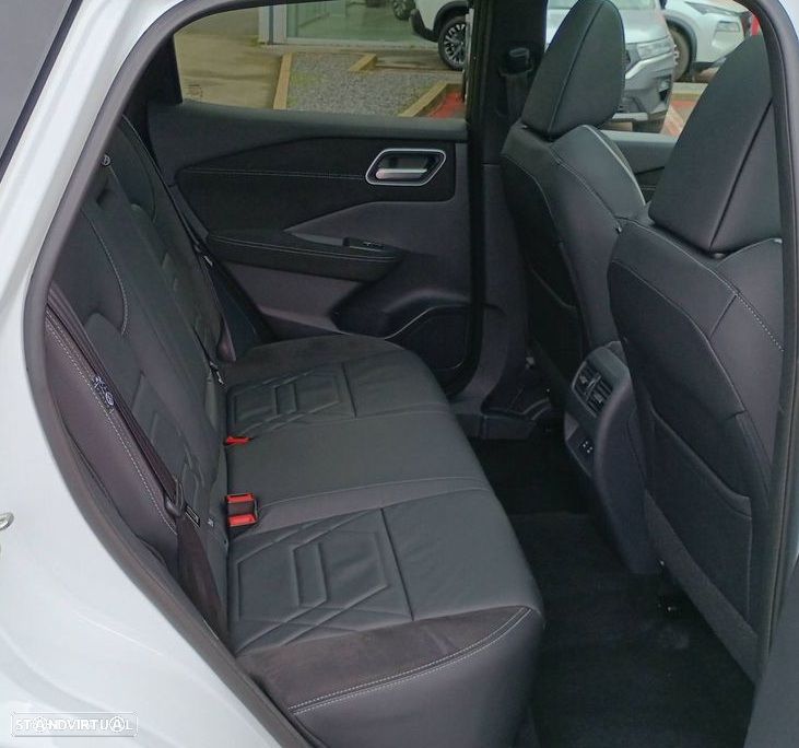 Nissan Qashqai 1.3 DIG-T Evolve + Xtronic - 7