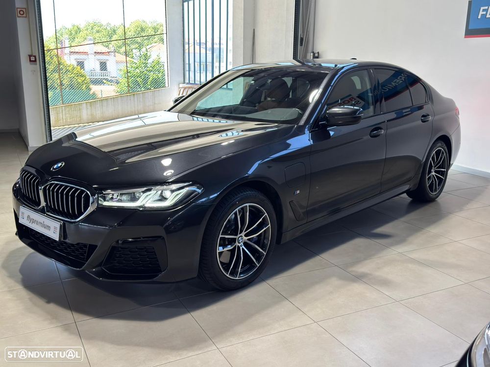BMW 530 e Pack M - 2