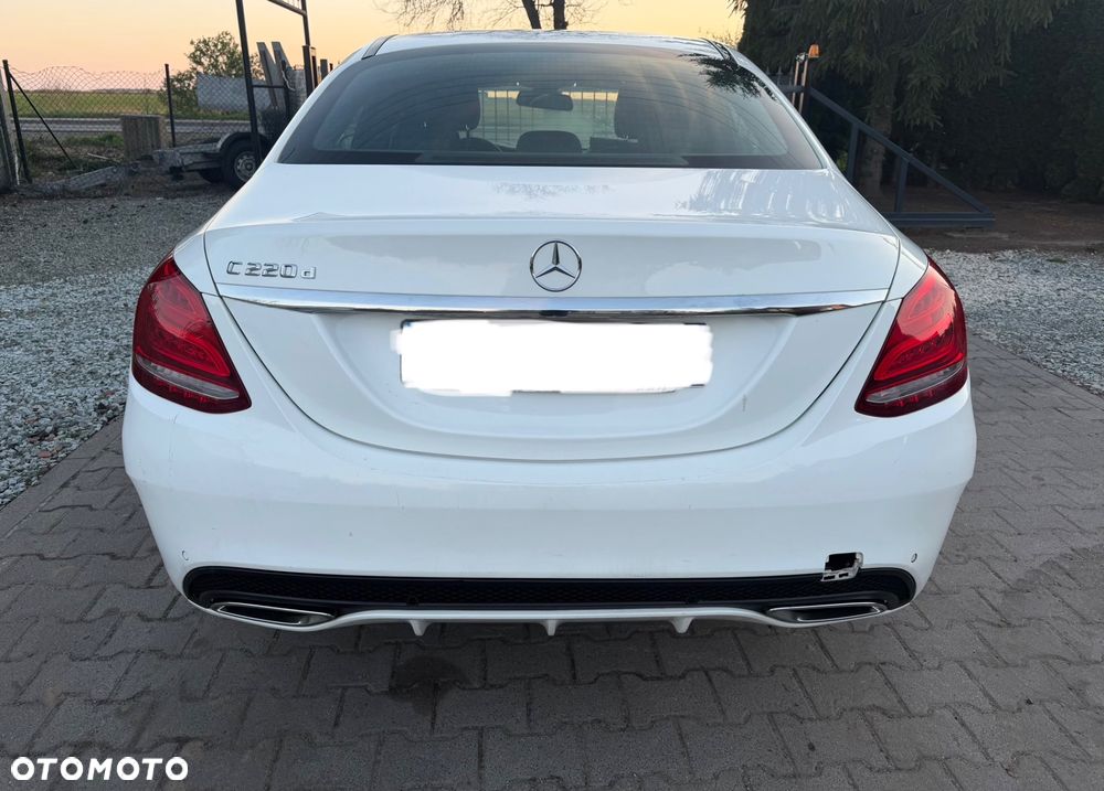 Mercedes-Benz Klasa C 220 d 4Matic 9G-TRONIC AMG Line - 16